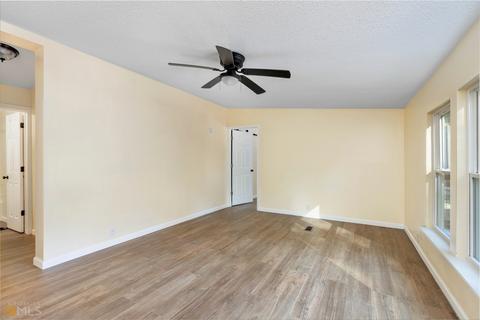 178 Helen Dr, Byron, GA 31008 photo 5