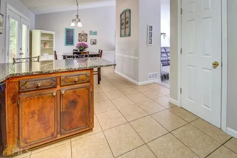 400 Fox Meadow Dr, Covington, GA 30016 photo 10