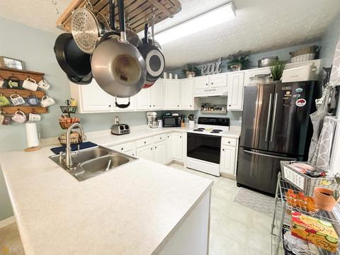462 Hampton Green Dr, Lagrange, GA 30240 photo 3