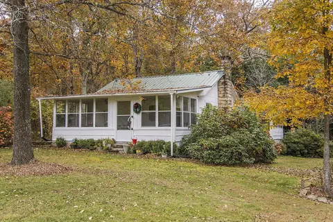 84 Mimosa St, Menlo, GA 30731