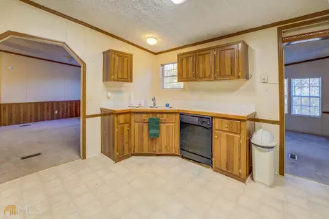 323 Thorpe Rd, Jackson, GA 30233 photo 6
