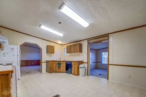 323 Thorpe Rd, Jackson, GA 30233 photo 5