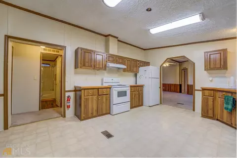 323 Thorpe Rd, Jackson, GA 30233 photo 4