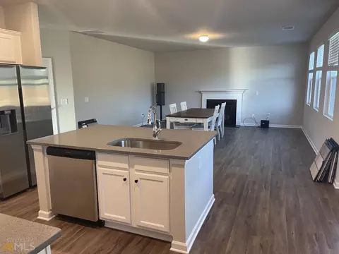 513 Edgemore Rd, Canton, GA 30114 photo 2