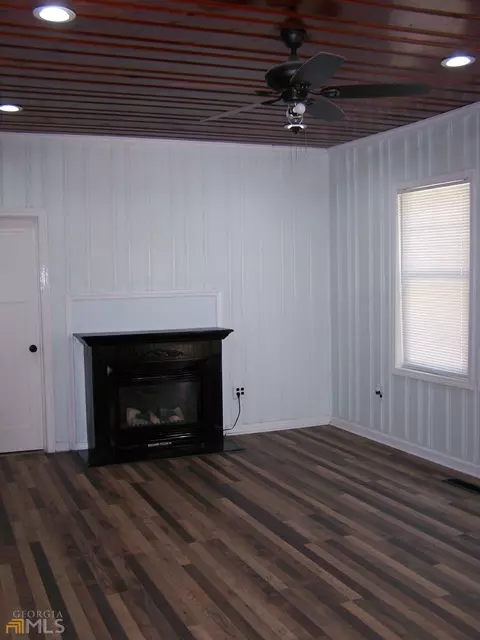 297 Forrest Ave, Jackson, GA 30233 photo 4