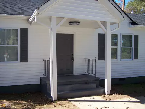 297 Forrest Ave, Jackson, GA 30233 photo 2