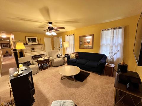 264 Chambers Ave, Cornelia, GA 30531 photo 4