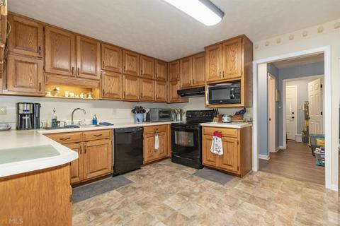 223 Hayes Ln, Rex, GA 30273 photo 16