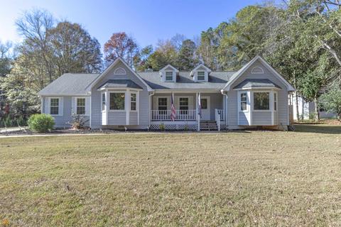 223 Hayes Ln, Rex, GA 30273 photo 1