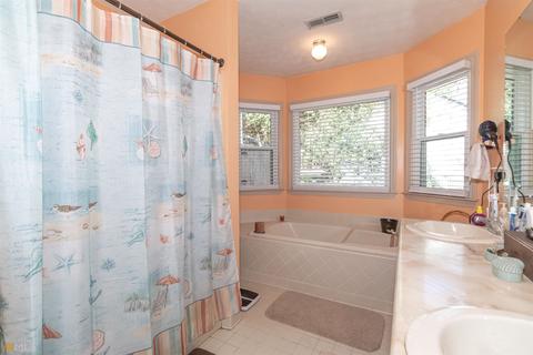 223 Hayes Ln, Rex, GA 30273 photo 10