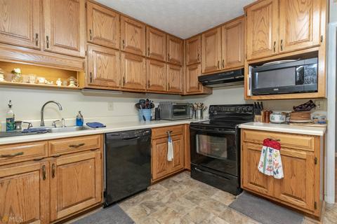 223 Hayes Ln, Rex, GA 30273 photo 21