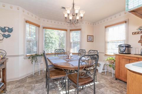 223 Hayes Ln, Rex, GA 30273 photo 18