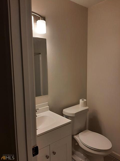 126 Park Pl, Barnesville, GA 30204 photo 3