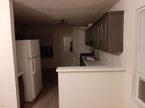 126 Park Pl, Barnesville, GA 30204 photo 6