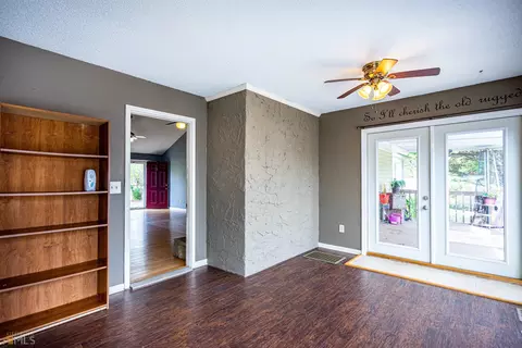 302 Merrill Dr, Lagrange, GA 30241 photo 10