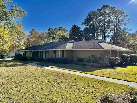 1075 Maple Dr, Griffin, GA 30224 photo 1