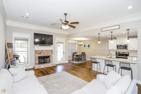 102 Watts Dr, Perry, GA 31069 photo 4