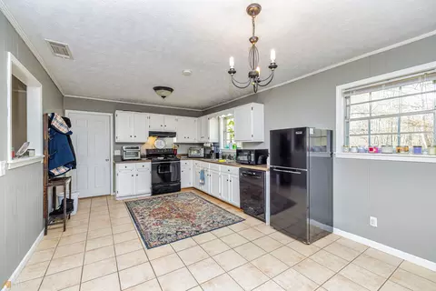235 Second St, Bowdon, GA 30108 photo 9
