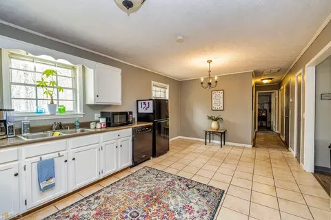 235 Second St, Bowdon, GA 30108 photo 11