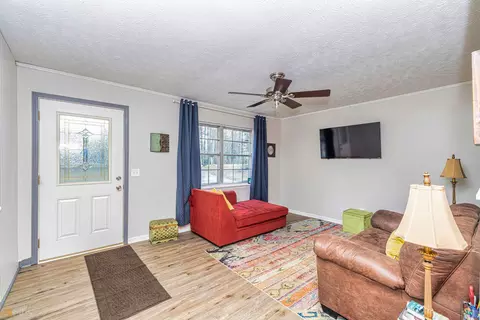 235 Second St, Bowdon, GA 30108 photo 5