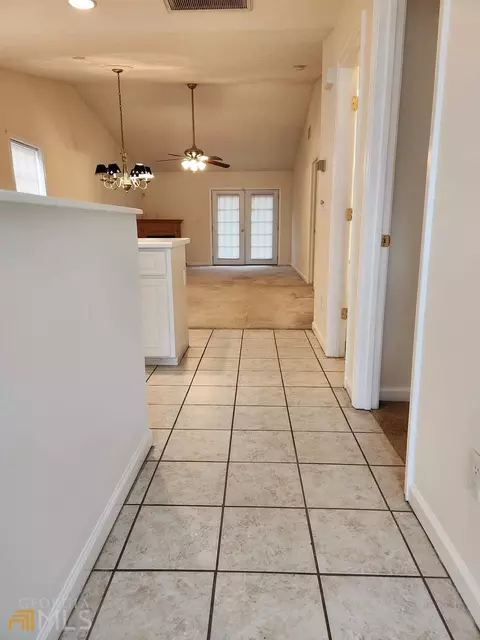128 Clara Jean Ct, Lagrange, GA 30240 photo 3