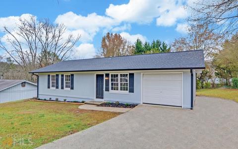 392 Scenic Dr, Toccoa, GA 30577 photo 2