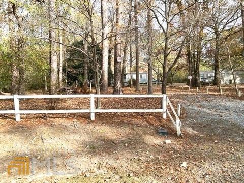 528 Sullivan Dr, Warner Robins, GA 31093 photo 2
