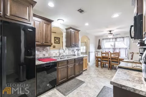 209 Winstead Ct, Perry, GA 31069 photo 16