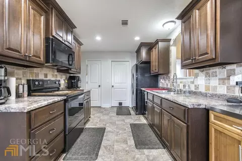 209 Winstead Ct, Perry, GA 31069 photo 13