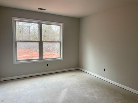 208 Keith Dr, Forsyth, GA 31029 photo 4