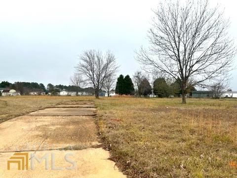 166 Emerald Blvd, Byron, GA 31008 photo 1