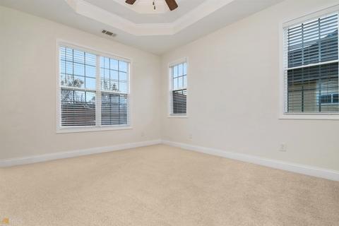 209 N Pointe Dr, Lagrange, GA 30241 photo 10