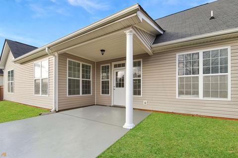 209 N Pointe Dr, Lagrange, GA 30241 photo 2