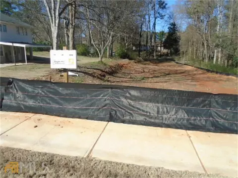 576 N Thomas Ln, Smyrna, GA 30082