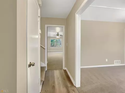 1346 Hammack Dr, Morrow, GA 30260 photo 13