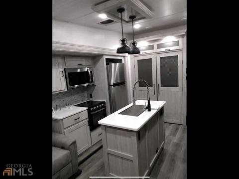 563 River Vis, Dillard, GA 30537 photo 4