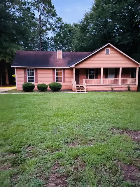156 Pheasant Dr, Americus, GA 31719