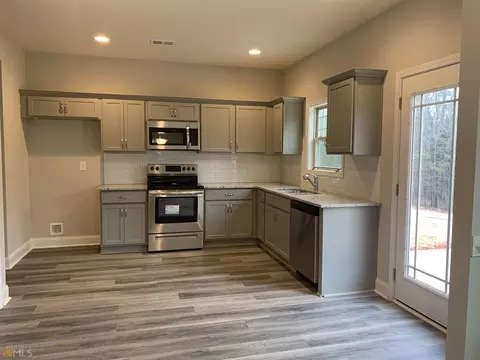 425 Gray Wolf Dr, Macon, GA 31216 photo 4
