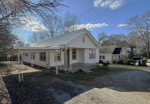 718 Davis Ave, Toccoa, GA 30577 photo 2