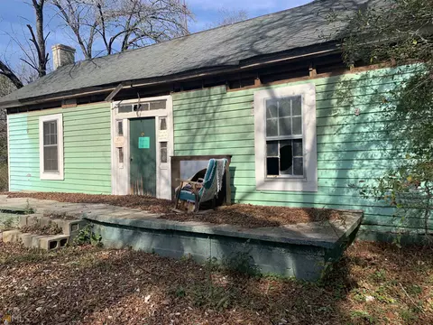 12 Eaves Dr, Temple, GA 30179 photo 2