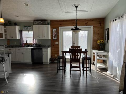 1696 N Hicks Rd, Toccoa, GA 30577 photo 6