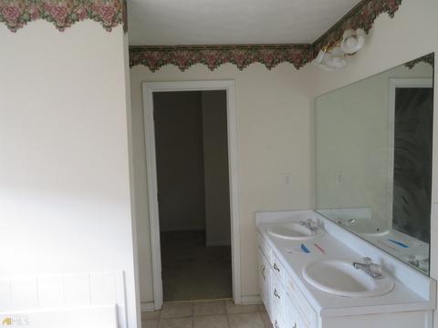 20 Hallmark Ln, Covington, GA 30014 photo 13