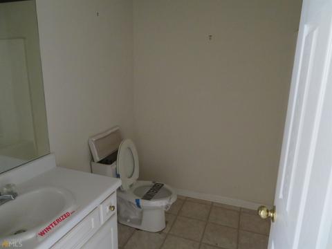 20 Hallmark Ln, Covington, GA 30014 photo 9