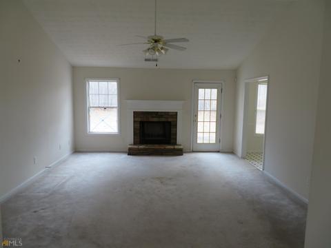 20 Hallmark Ln, Covington, GA 30014 photo 3