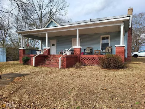 17 E 22nd St, Lanett, AL 36863 photo 2