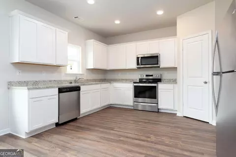 562 Meadows Farm Dr, Monroe, GA 30655 photo 2