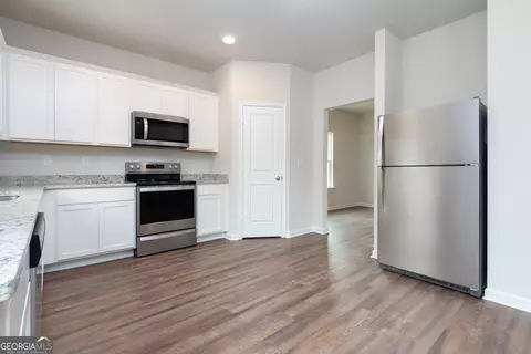 562 Meadows Farm Dr, Monroe, GA 30655 photo 3