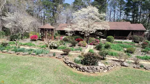 184 Riverbend Dr, Lagrange, GA 30240 photo 1