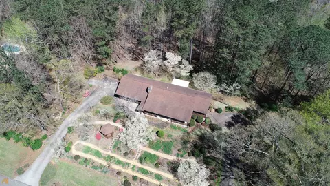 184 Riverbend Dr, Lagrange, GA 30240 photo 2