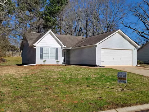 224 Queens Ct, Jackson, GA 30233 photo 2
